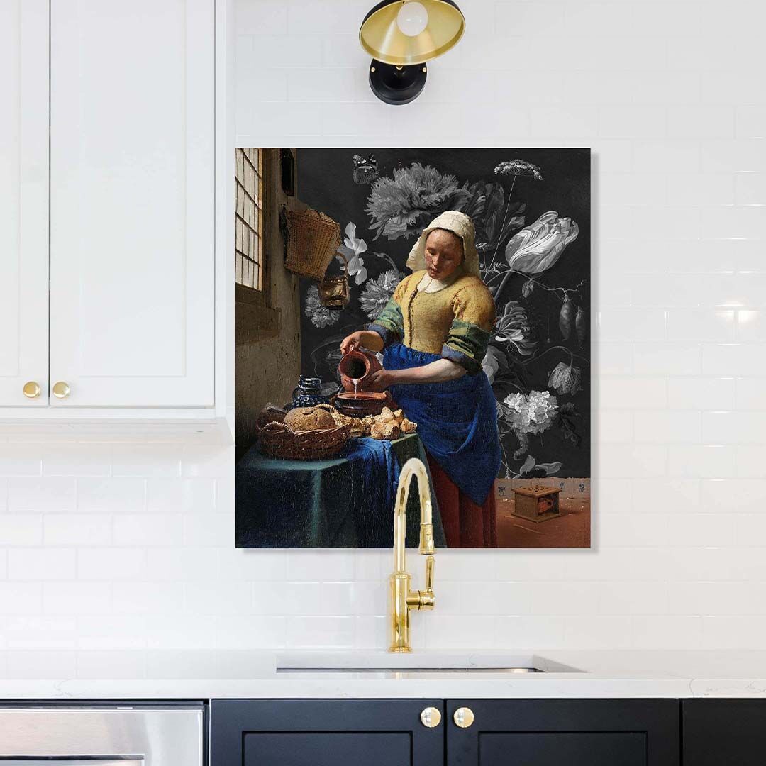 Keukenachterwand-melkemeisje-bloemstilleven-zwart-wit