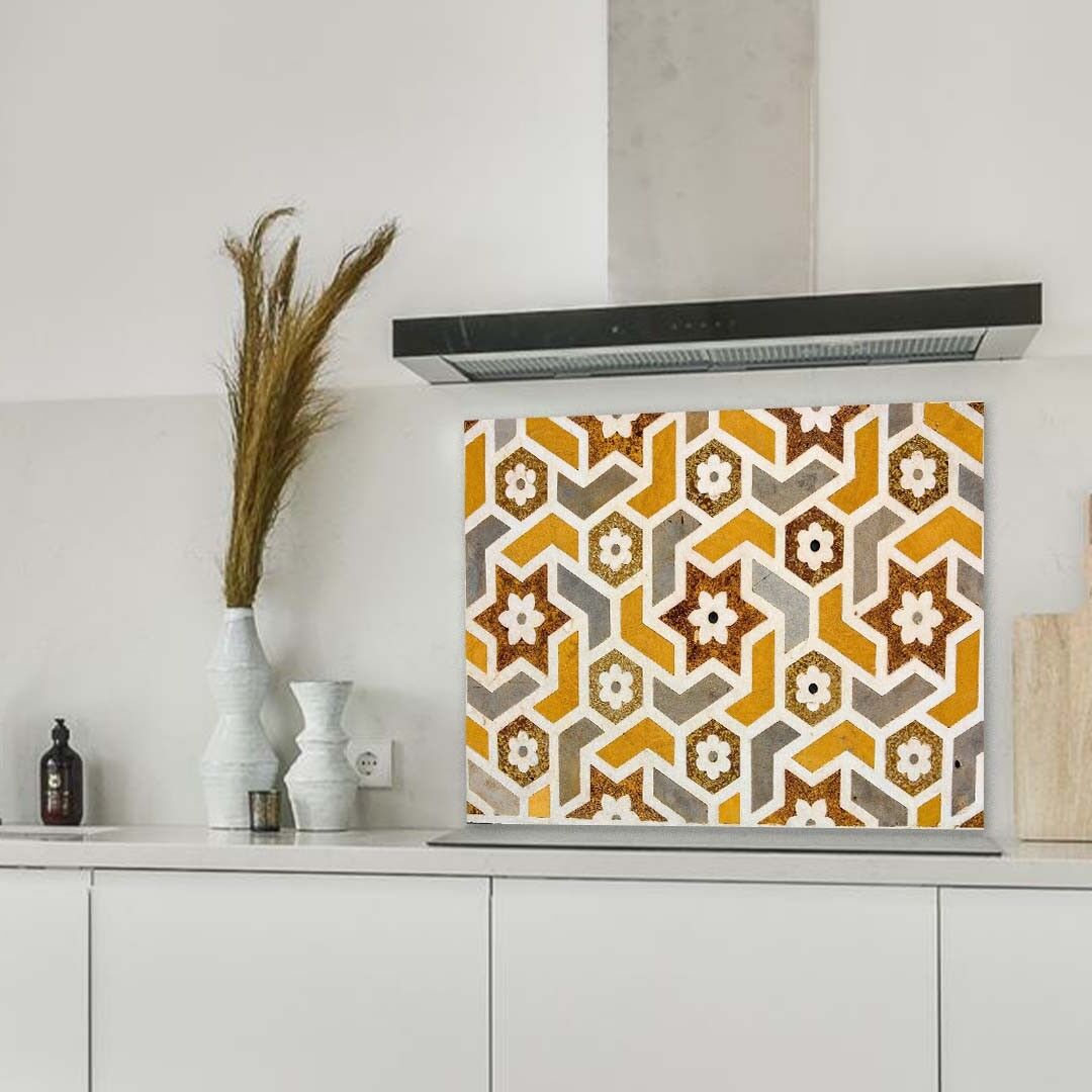 Backsplash met geel bruine tegels