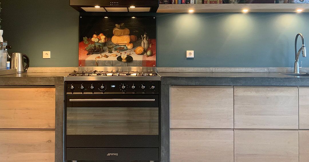 Spatscherm stilleven met kazen