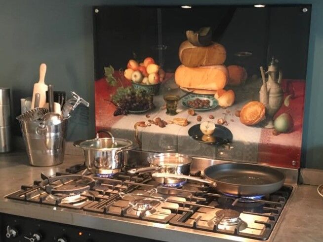 Spatscherm stilleven met kazen