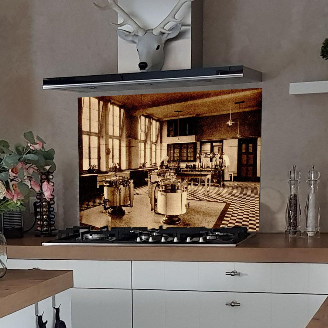 Keukenspatscherm_historische_foto_van_gaarkeuken