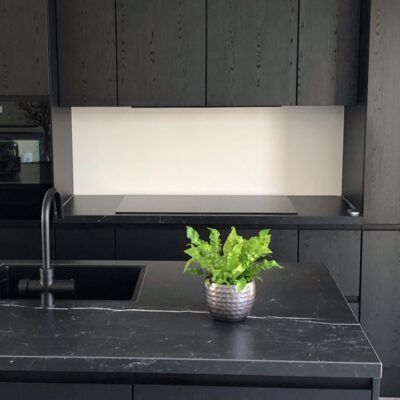 keuken-spatscherm-egaal-wit